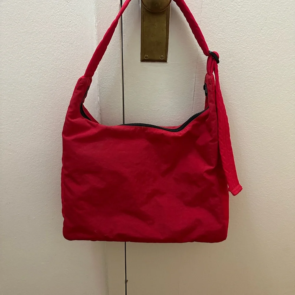 BAGGU Nylon Shoulder Bag in Candy Apple Red - Picture 2 of 7